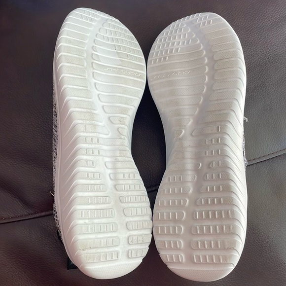 Ladies Slip on Shoes - Picture 4 of 4